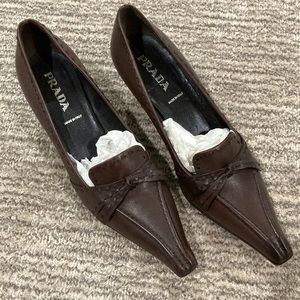 Authentic Prada brown kitten heel loafer sz 5.5